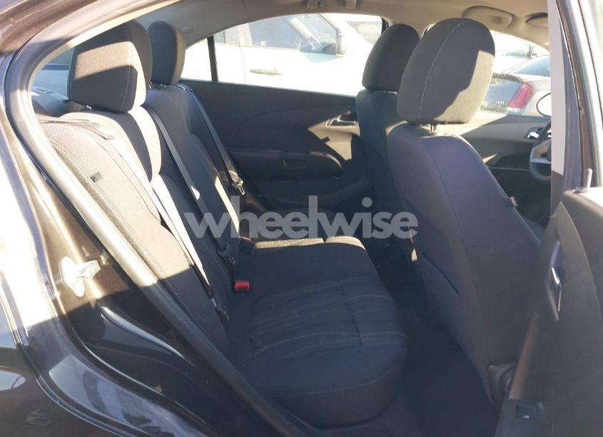 Photo 8 of 2015 Chevrolet Sonic LT AUTO (VIN 1G1JC5SH9F4160724)