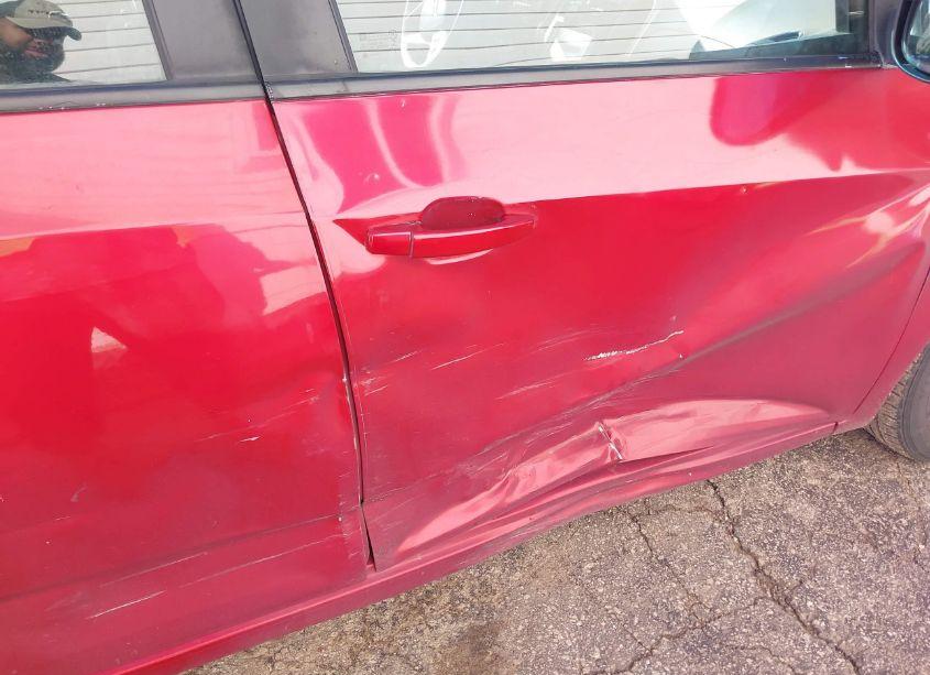 Photo 6 of 2015 Chevrolet Sonic LT AUTO (VIN 1G1JC5SH9F4178608)