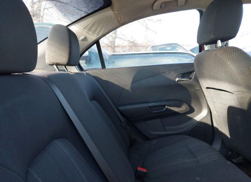 Photo 8 of 2015 Chevrolet Sonic LT AUTO (VIN 1G1JC5SH9F4178608)