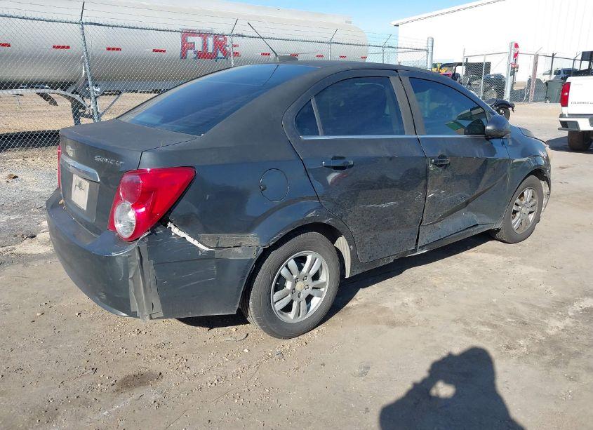 Photo 4 of 2015 Chevrolet Sonic LT AUTO (VIN 1G1JC5SH9F4181900)