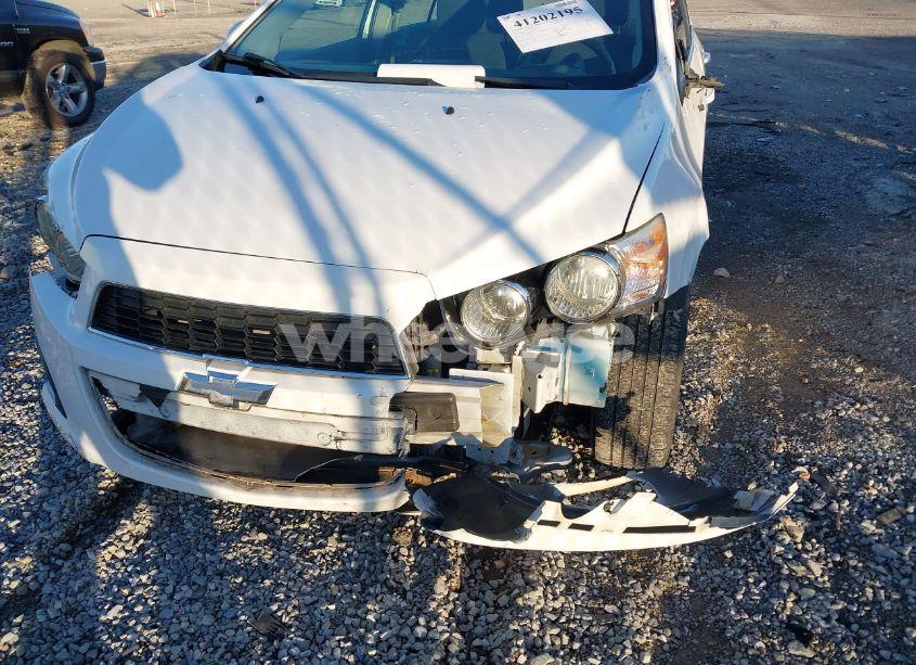 Photo 6 of 2015 Chevrolet Sonic LT AUTO (VIN 1G1JC5SH9F4195537)