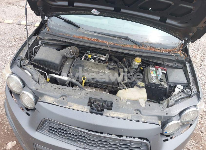 Photo 10 of 2015 Chevrolet Sonic LT AUTO (VIN 1G1JC5SH9F4198776)