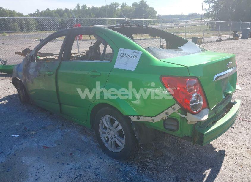 Photo 3 of 2016 Chevrolet Sonic LT AUTO (VIN 1G1JC5SH9G4109533)