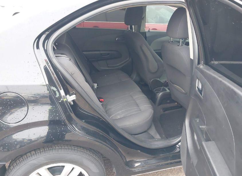 Photo 8 of 2016 Chevrolet Sonic LT AUTO (VIN 1G1JC5SH9G4154956)