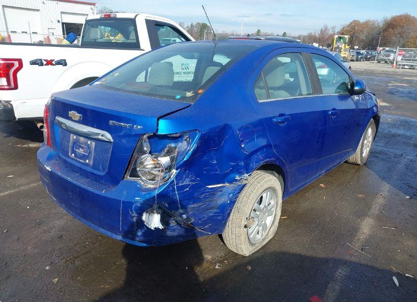 Photo 4 of 2016 Chevrolet Sonic LT AUTO (VIN 1G1JC5SH9G4170221)