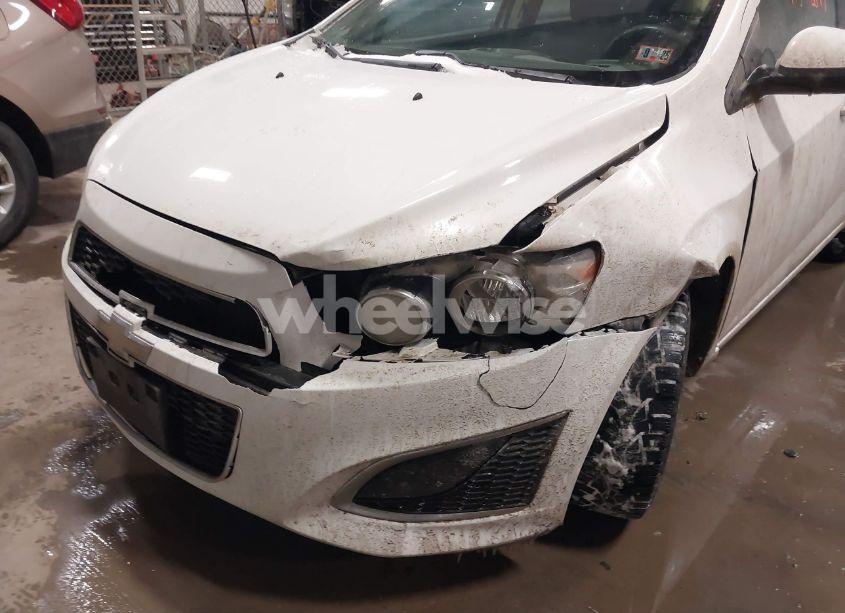 Photo 6 of 2012 Chevrolet Sonic 2LT (VIN 1G1JC5SHXC4105386)