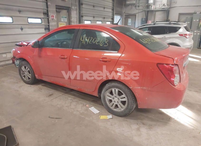 Photo 3 of 2012 Chevrolet Sonic 2LT (VIN 1G1JC5SHXC4142549)