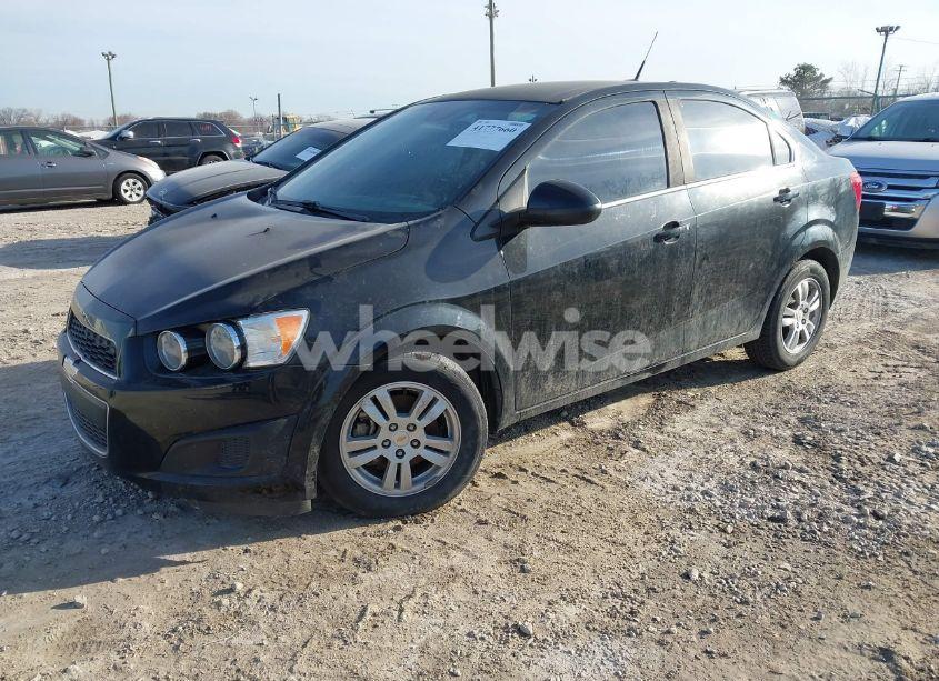 Photo 2 of 2012 Chevrolet Sonic 2LT (VIN 1G1JC5SHXC4163448)