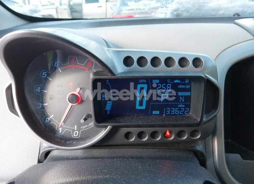 Photo 7 of 2012 Chevrolet Sonic 2LT (VIN 1G1JC5SHXC4213944)