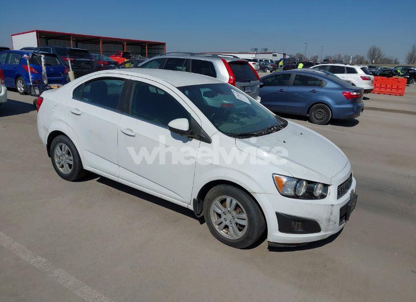 2012 Chevrolet Sonic 2LT (VIN 1G1JC5SHXC4222613) main photo