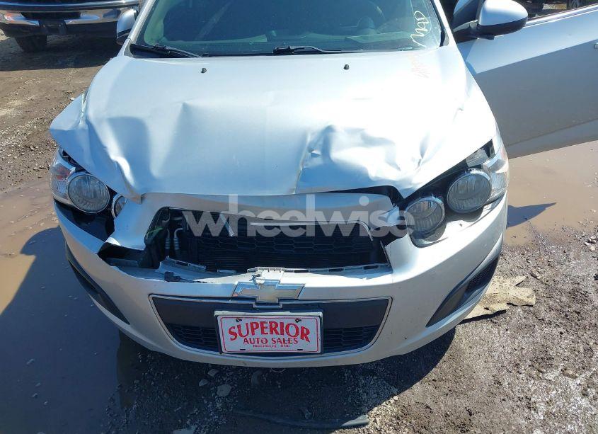 Photo 6 of 2013 Chevrolet Sonic LT (VIN 1G1JC5SHXD4185418)