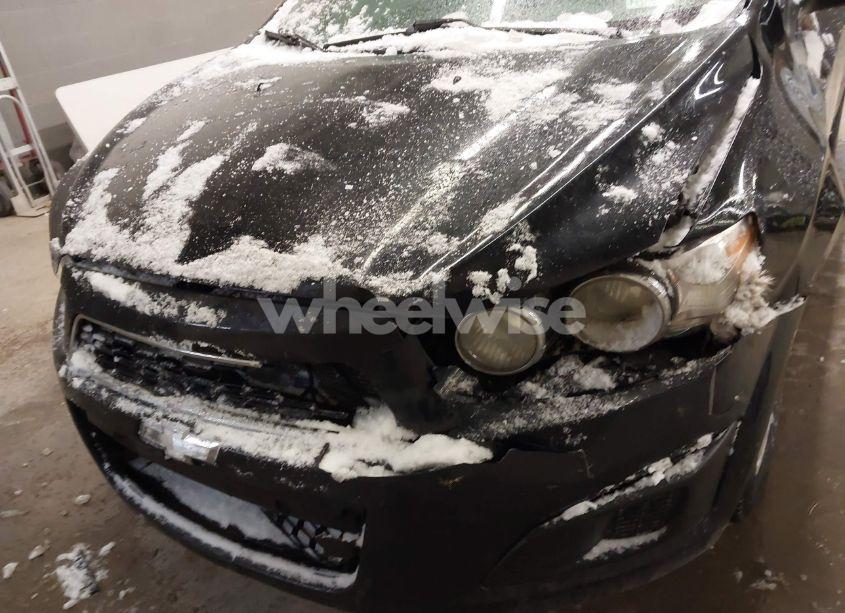 Photo 6 of 2014 Chevrolet Sonic LT AUTO (VIN 1G1JC5SHXE4131280)