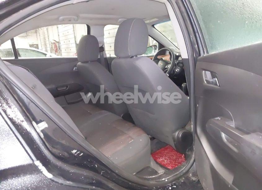 Photo 8 of 2014 Chevrolet Sonic LT AUTO (VIN 1G1JC5SHXE4131280)