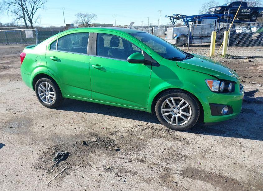 Photo 14 of 2014 Chevrolet Sonic LT AUTO (VIN 1G1JC5SHXE4229984)