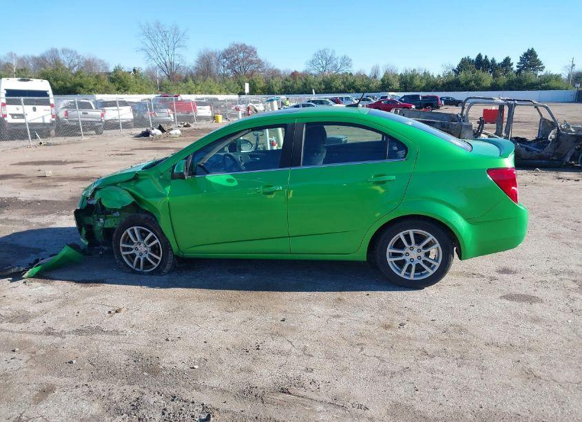 Photo 15 of 2014 Chevrolet Sonic LT AUTO (VIN 1G1JC5SHXE4229984)