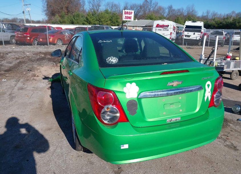 Photo 3 of 2014 Chevrolet Sonic LT AUTO (VIN 1G1JC5SHXE4229984)