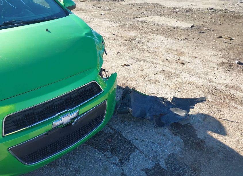 Photo 6 of 2014 Chevrolet Sonic LT AUTO (VIN 1G1JC5SHXE4229984)