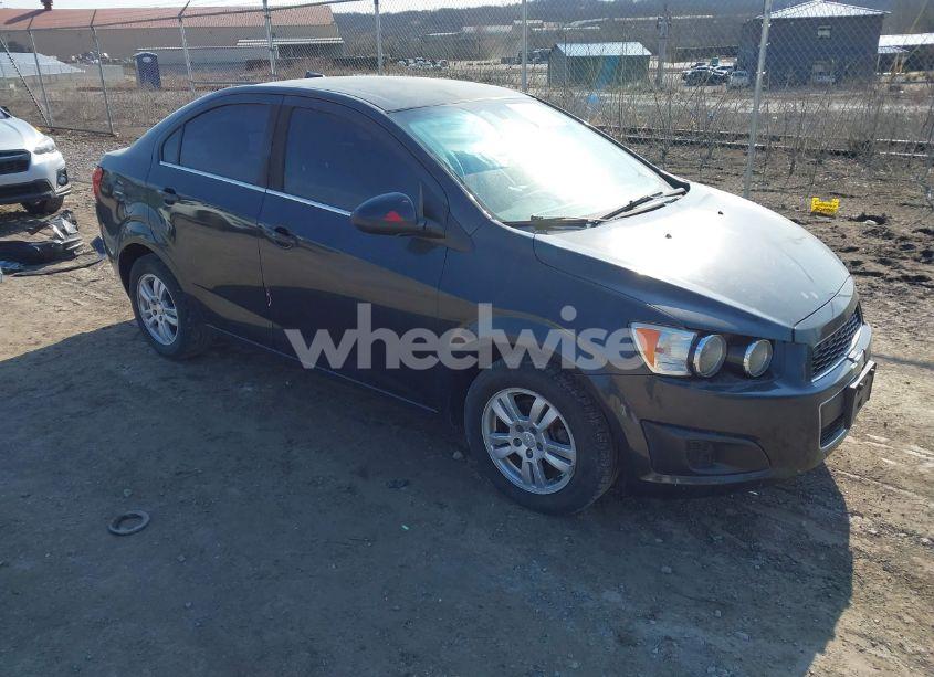 2014 Chevrolet Sonic LT AUTO (VIN 1G1JC5SHXE4238734) main photo