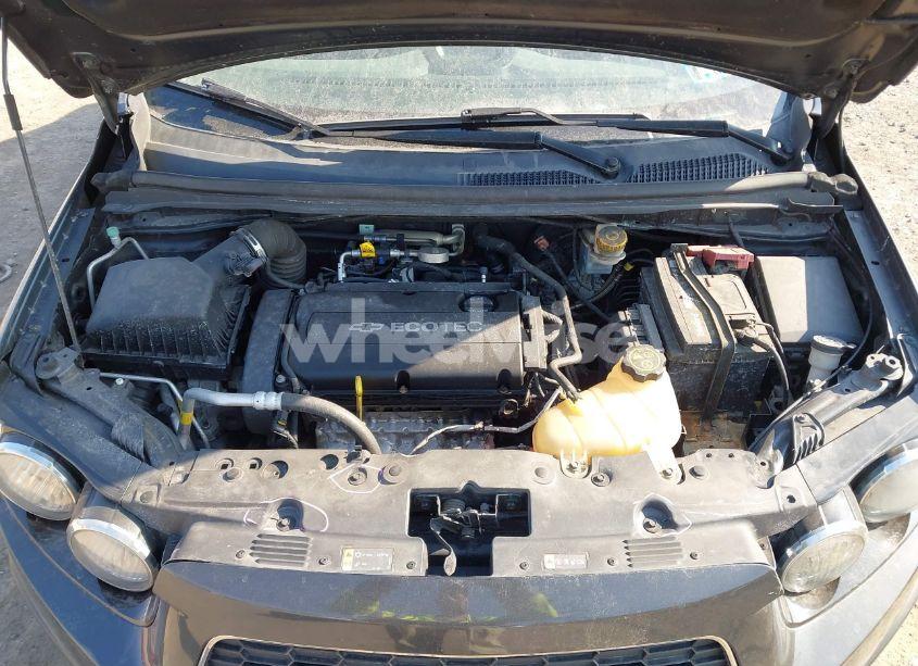 Photo 10 of 2014 Chevrolet Sonic LT AUTO (VIN 1G1JC5SHXE4238734)