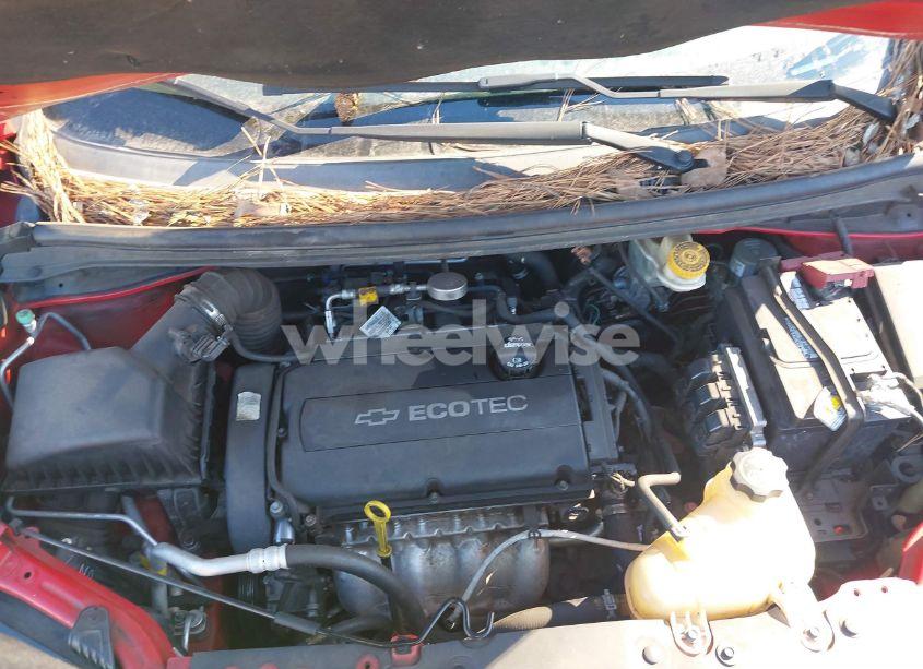 Photo 10 of 2015 Chevrolet Sonic LT AUTO (VIN 1G1JC5SHXF4140742)