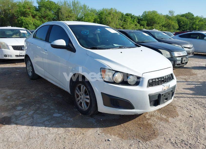 2015 Chevrolet Sonic LT AUTO (VIN 1G1JC5SHXF4146279) main photo