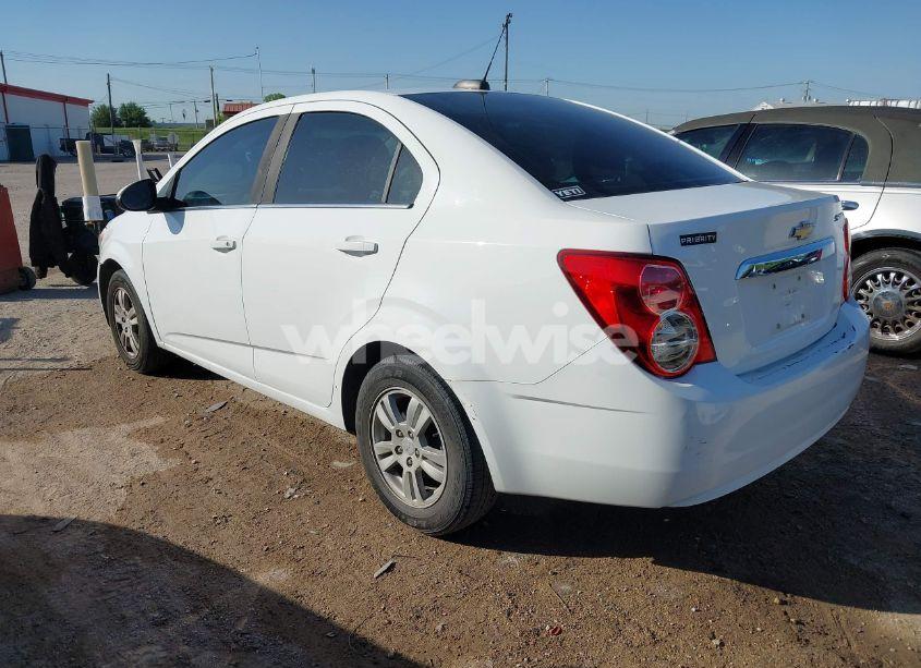 Photo 3 of 2015 Chevrolet Sonic LT AUTO (VIN 1G1JC5SHXF4146279)