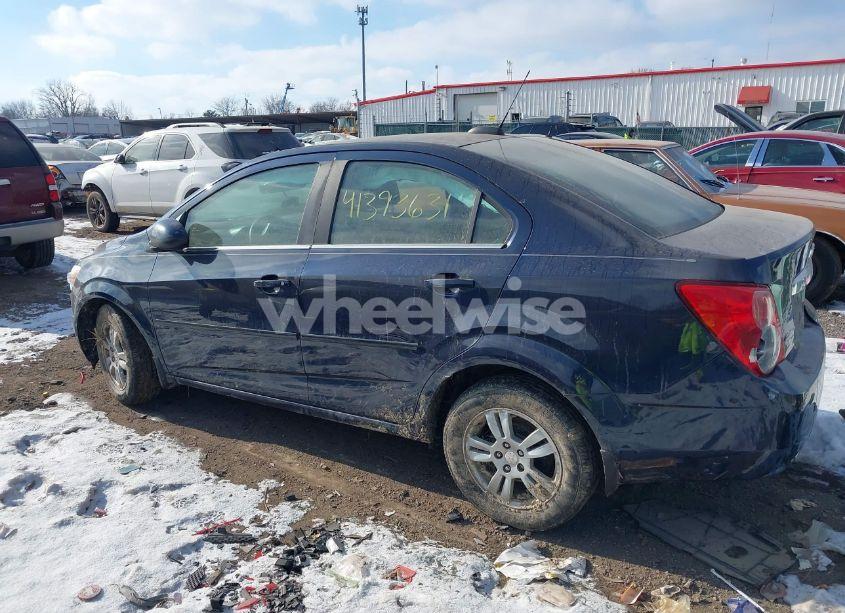 Photo 14 of 2015 Chevrolet Sonic LT AUTO (VIN 1G1JC5SHXF4172557)