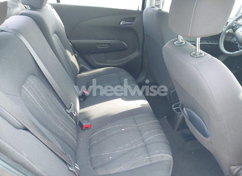 Photo 8 of 2015 Chevrolet Sonic LT AUTO (VIN 1G1JC5SHXF4172557)