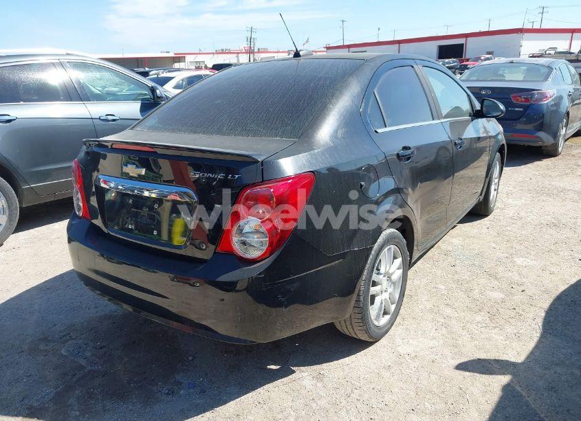 Photo 4 of 2016 Chevrolet Sonic LT AUTO (VIN 1G1JC5SHXG4111243)