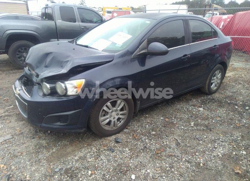 Photo 2 of 2016 Chevrolet Sonic LT AUTO (VIN 1G1JC5SHXG4120654)