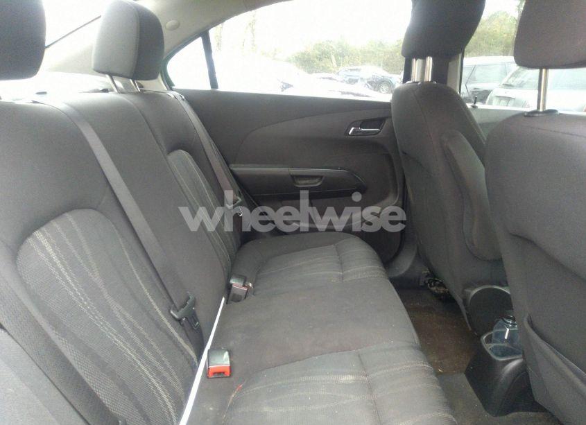 Photo 8 of 2016 Chevrolet Sonic LT AUTO (VIN 1G1JC5SHXG4120654)