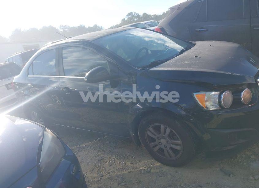 Photo 13 of 2016 Chevrolet Sonic LT AUTO (VIN 1G1JC5SHXG4129984)