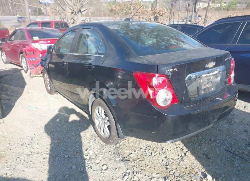 Photo 3 of 2016 Chevrolet Sonic LT AUTO (VIN 1G1JC5SHXG4129984)