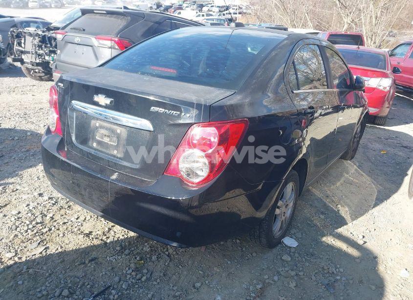 Photo 4 of 2016 Chevrolet Sonic LT AUTO (VIN 1G1JC5SHXG4129984)