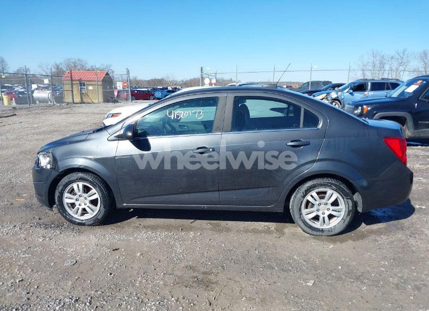 Photo 14 of 2016 Chevrolet Sonic LT AUTO (VIN 1G1JC5SHXG4141844)
