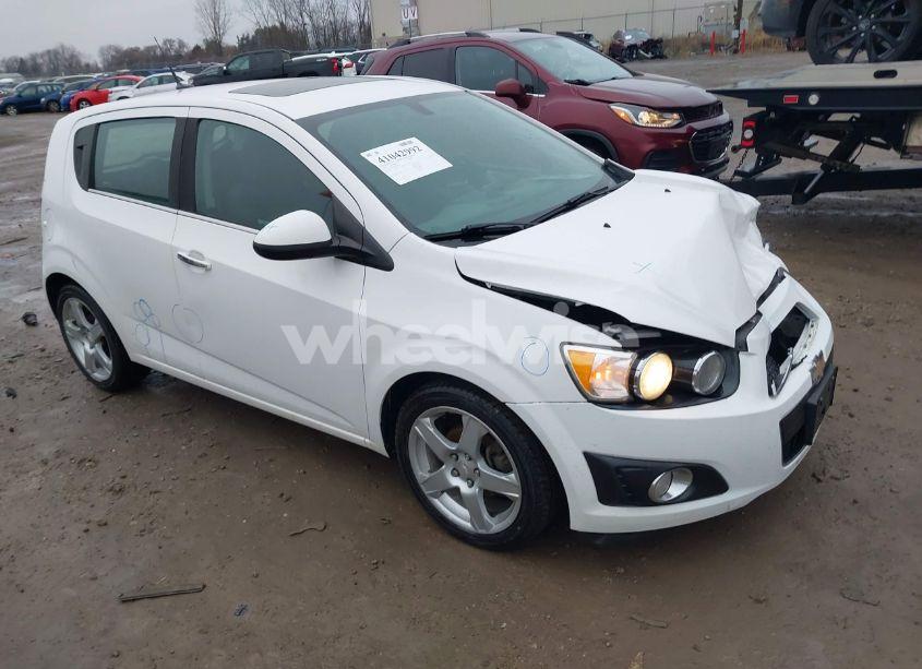 2014 Chevrolet Sonic (VIN 1G1JC6EH9E4204107) main photo
