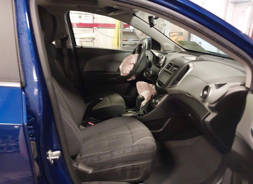 Photo 5 of 2014 Chevrolet Sonic LT AUTO (VIN 1G1JC6SB0E4208367)