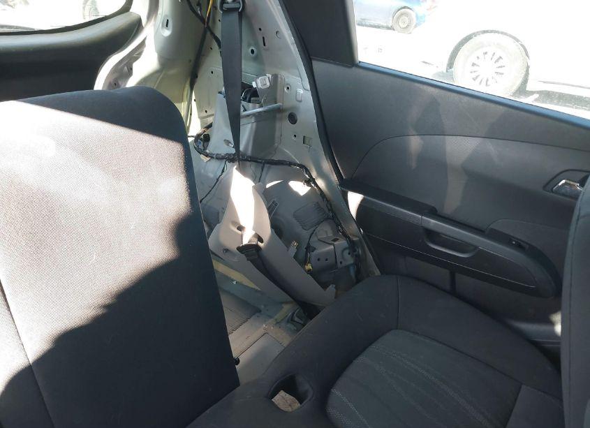 Photo 12 of 2014 Chevrolet Sonic LT AUTO (VIN 1G1JC6SB0E4228084)