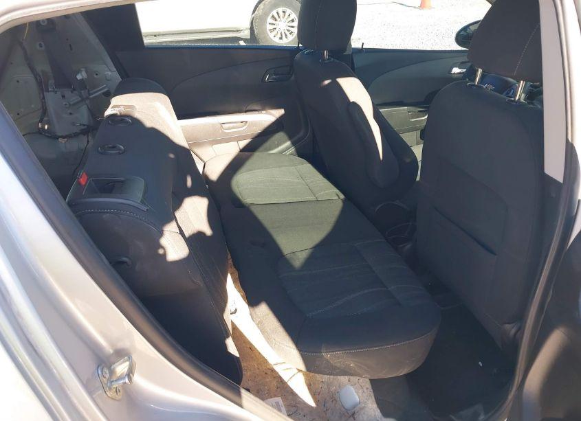 Photo 13 of 2014 Chevrolet Sonic LT AUTO (VIN 1G1JC6SB0E4228084)