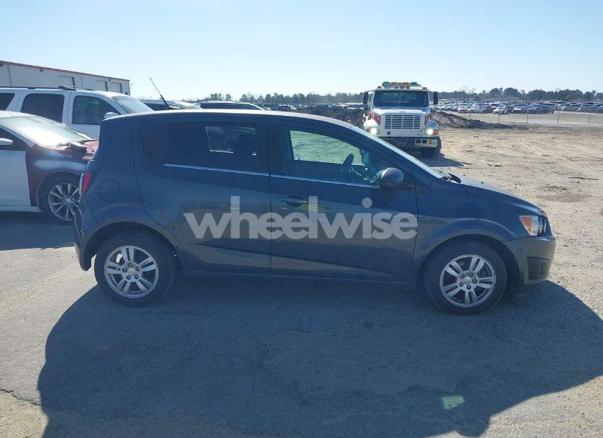 Photo 14 of 2013 Chevrolet Sonic LT AUTO (VIN 1G1JC6SB1D4164944)