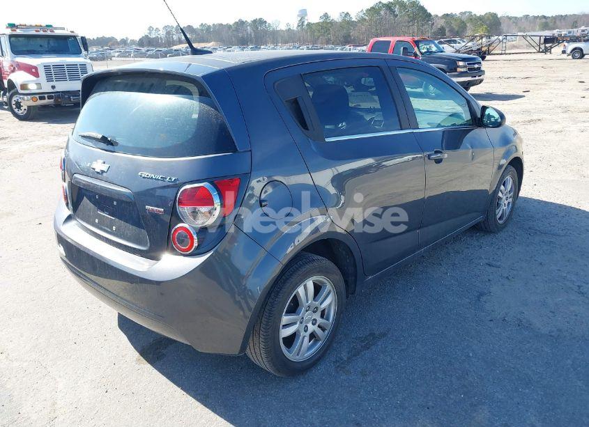 Photo 4 of 2013 Chevrolet Sonic LT AUTO (VIN 1G1JC6SB1D4164944)