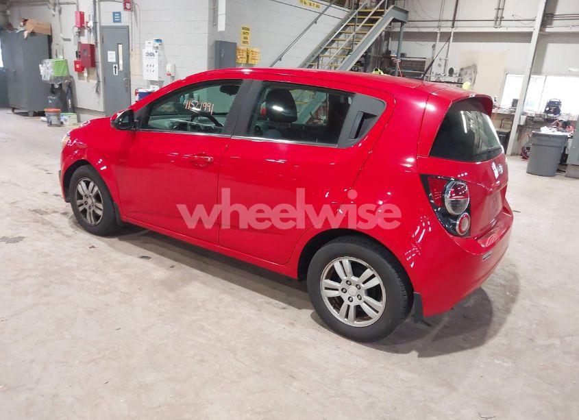 Photo 3 of 2014 Chevrolet Sonic LT AUTO (VIN 1G1JC6SB1E4125174)