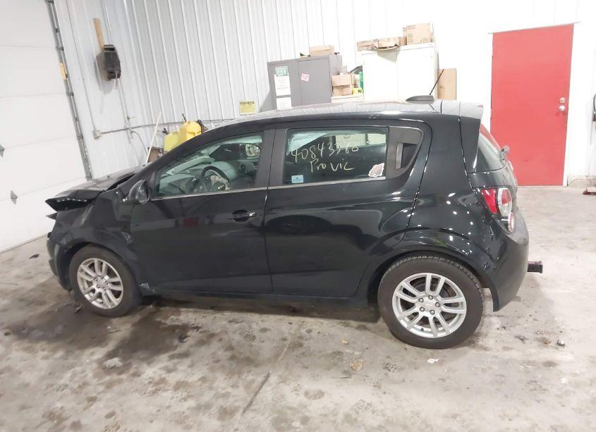Photo 14 of 2015 Chevrolet Sonic LT AUTO (VIN 1G1JC6SB1F4152067)