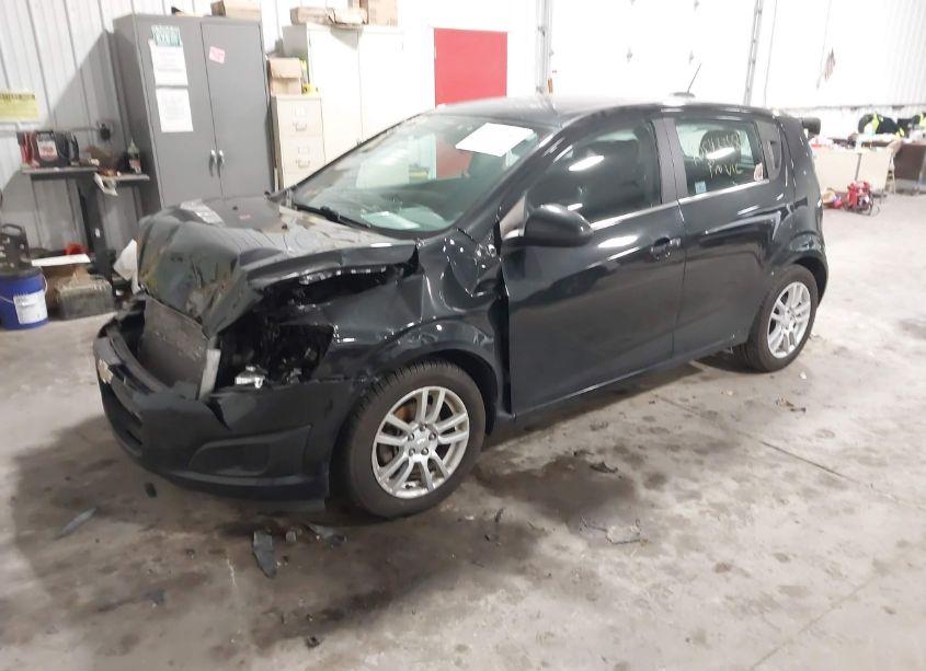 Photo 2 of 2015 Chevrolet Sonic LT AUTO (VIN 1G1JC6SB1F4152067)