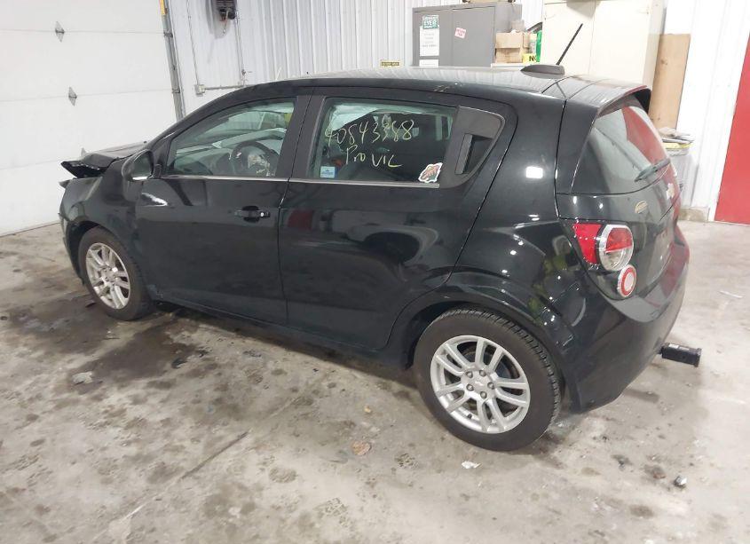 Photo 3 of 2015 Chevrolet Sonic LT AUTO (VIN 1G1JC6SB1F4152067)