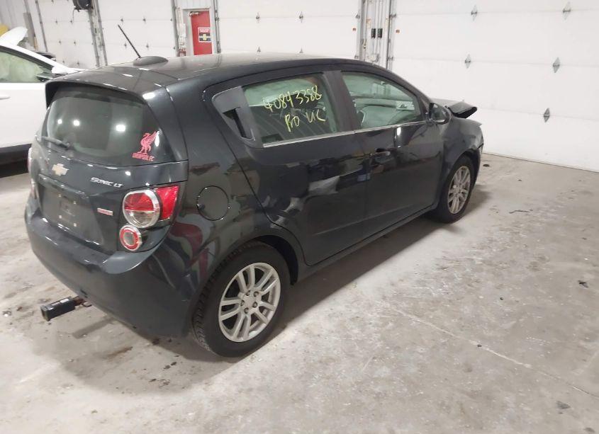 Photo 4 of 2015 Chevrolet Sonic LT AUTO (VIN 1G1JC6SB1F4152067)