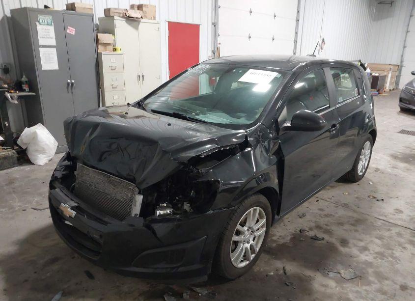 Photo 6 of 2015 Chevrolet Sonic LT AUTO (VIN 1G1JC6SB1F4152067)