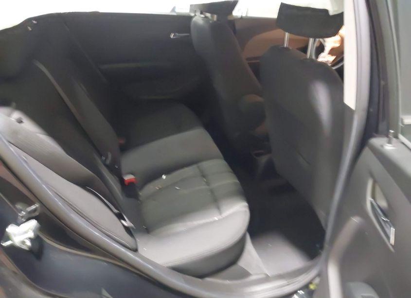 Photo 8 of 2015 Chevrolet Sonic LT AUTO (VIN 1G1JC6SB1F4152067)