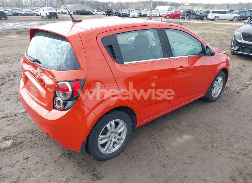 Photo 4 of 2013 Chevrolet Sonic LT AUTO (VIN 1G1JC6SB2D4179193)