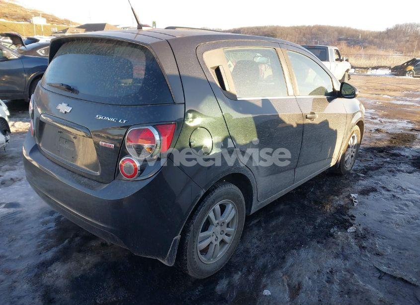 Photo 4 of 2013 Chevrolet Sonic LT AUTO (VIN 1G1JC6SB2D4256838)